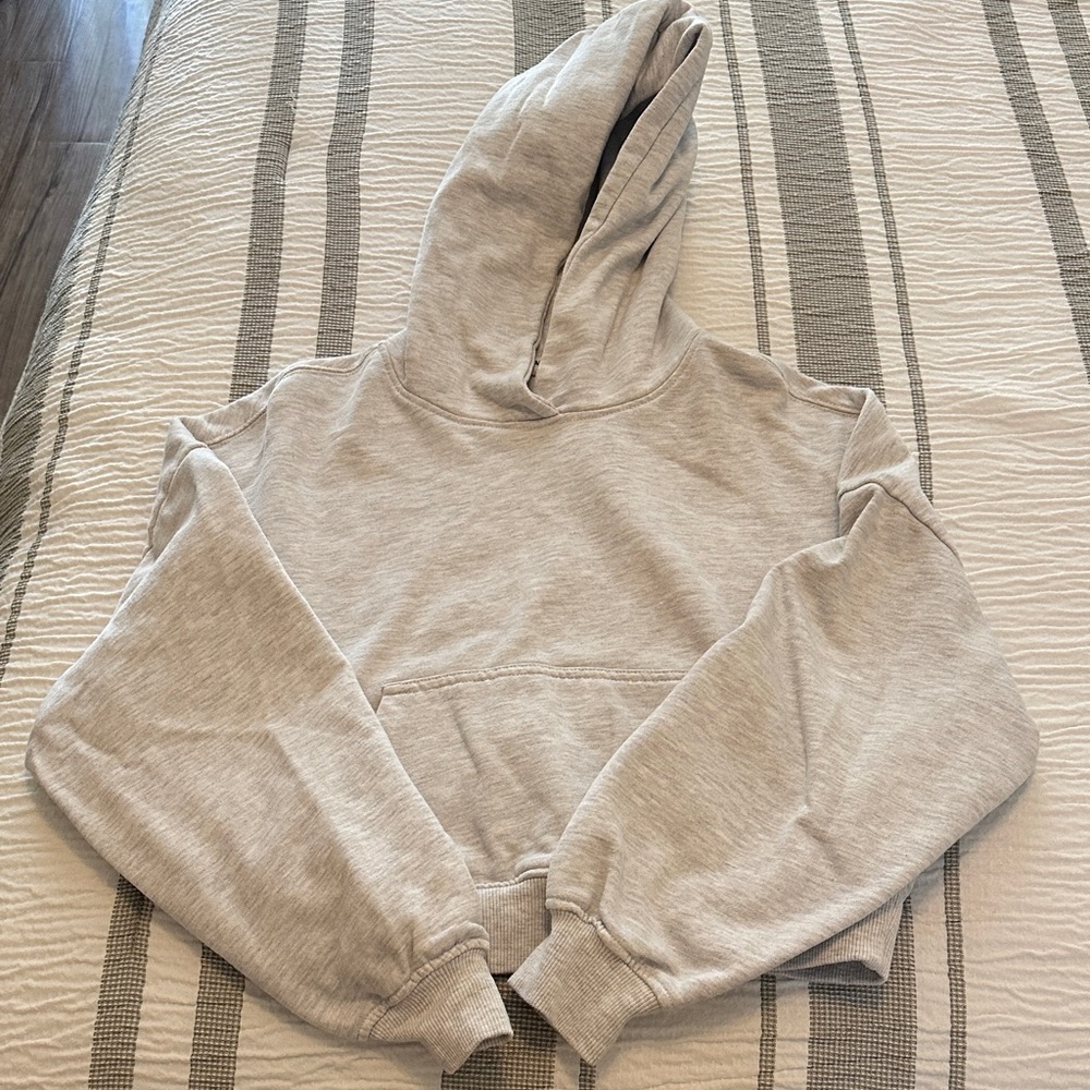 Garage Crop Light Gray Women's Hoodie Sweater